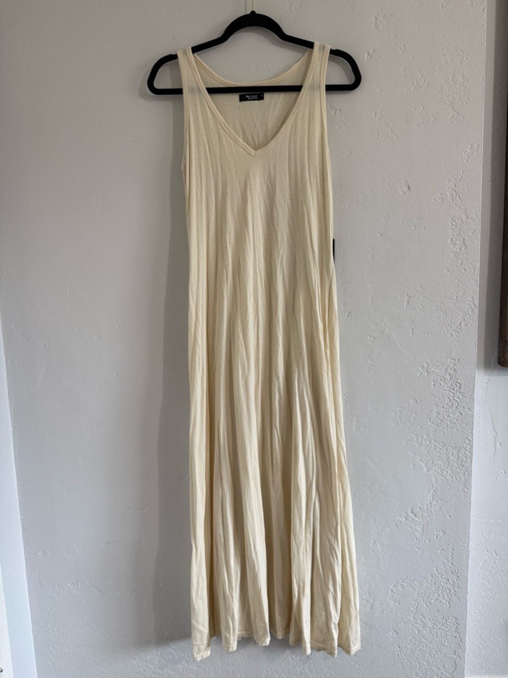 NWT Michael Lauren - sz Med- Sleeveless V-Neck Cream Maxi Dress